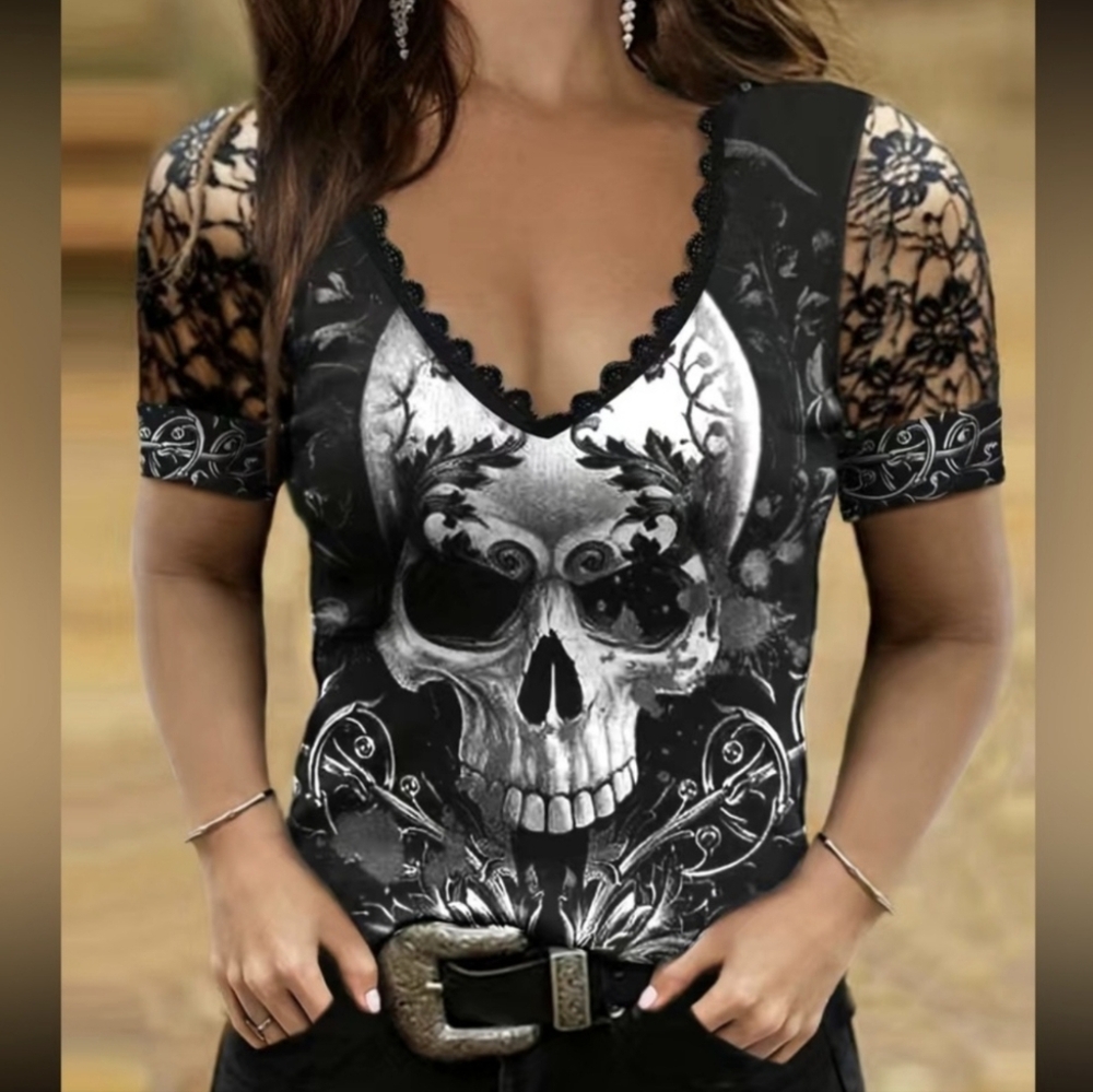 Gothic Skull Lace Trim T-shirt